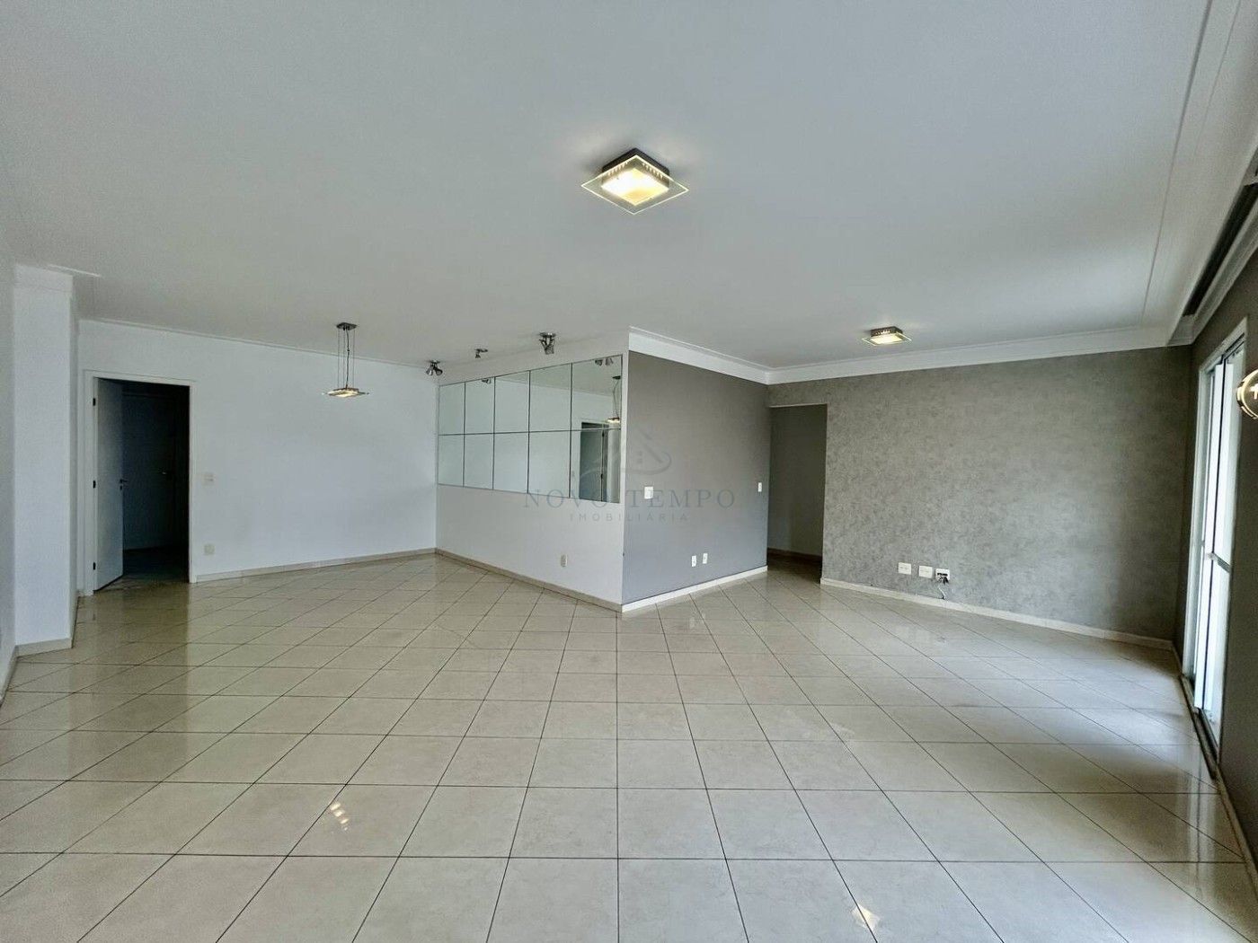 Apartamento para alugar com 3 quartos, 165m² - Foto 4