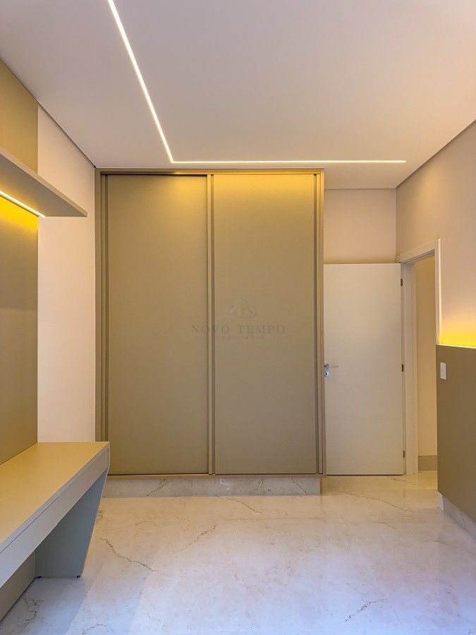 Casa, 4 quartos, 260 m² - Foto 13