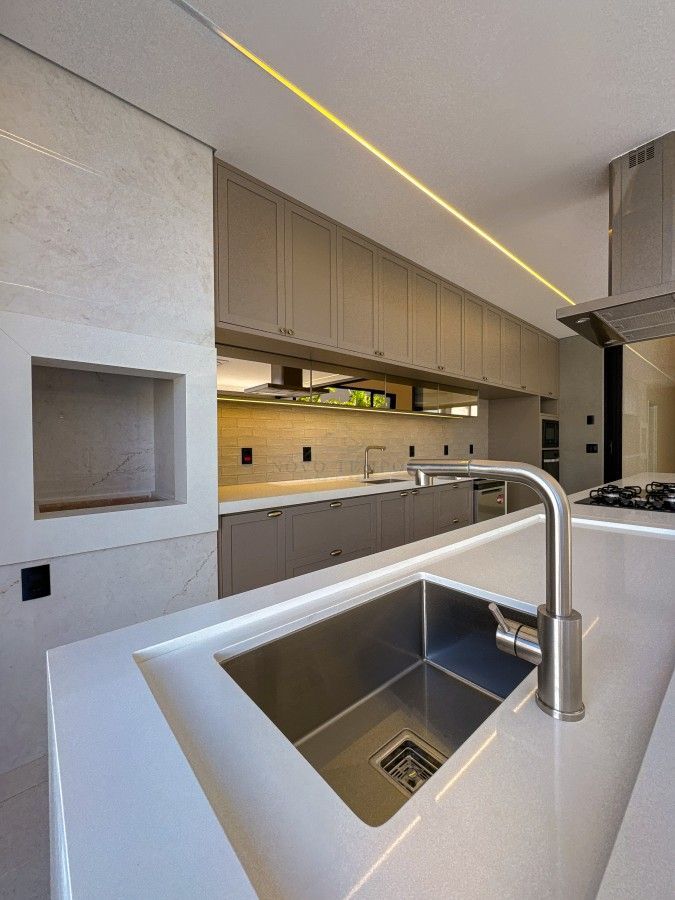 Casa, 4 quartos, 260 m² - Foto 3