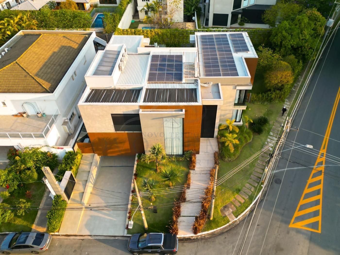 Casa, 5 quartos, 1012 m² - Foto 1