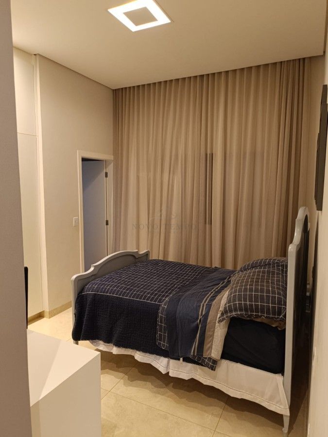 Casa, 3 quartos, 256 m² - Foto 13