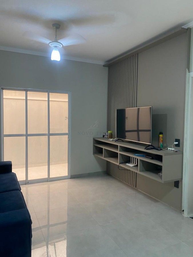 Casa, 3 quartos, 196 m² - Foto 2