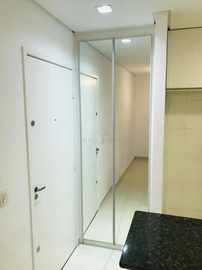 Apartamento para alugar com 2 quartos, 72m² - Foto 12