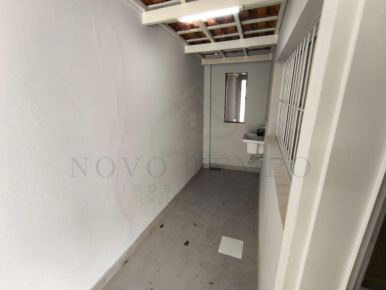 Casa à venda com 4 quartos, 174m² - Foto 16