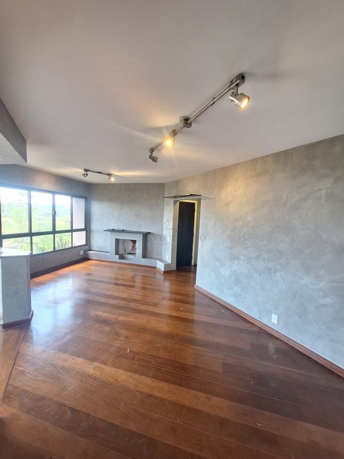 Apartamento para alugar com 2 quartos, 127m² - Foto 2
