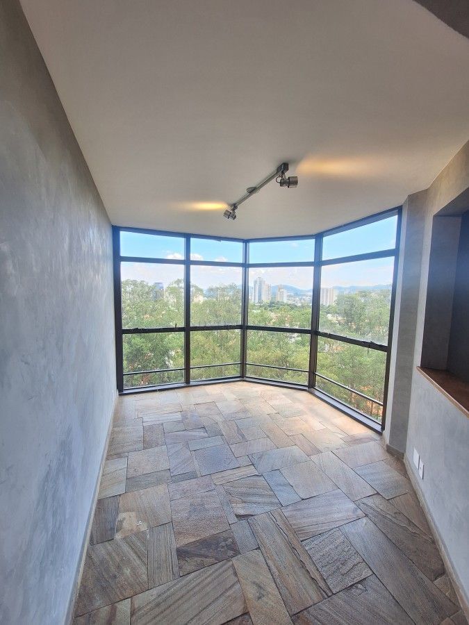 Apartamento para alugar com 2 quartos, 127m² - Foto 3