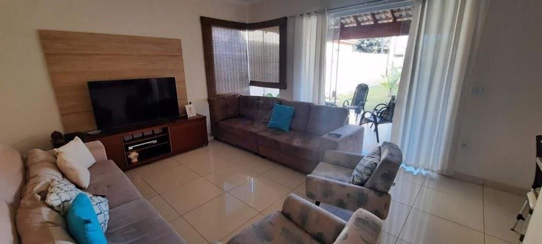 Casa, 3 quartos, 200 m² - Foto 2