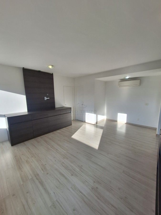 Apartamento para alugar com 1 quarto, 62m² - Foto 2