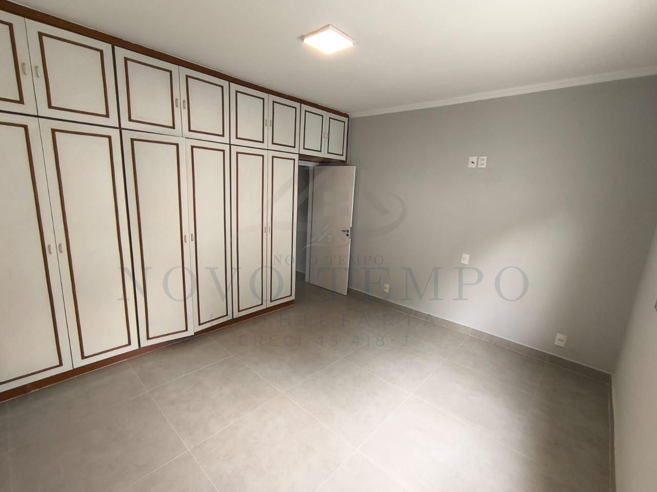 Casa à venda com 4 quartos, 174m² - Foto 6