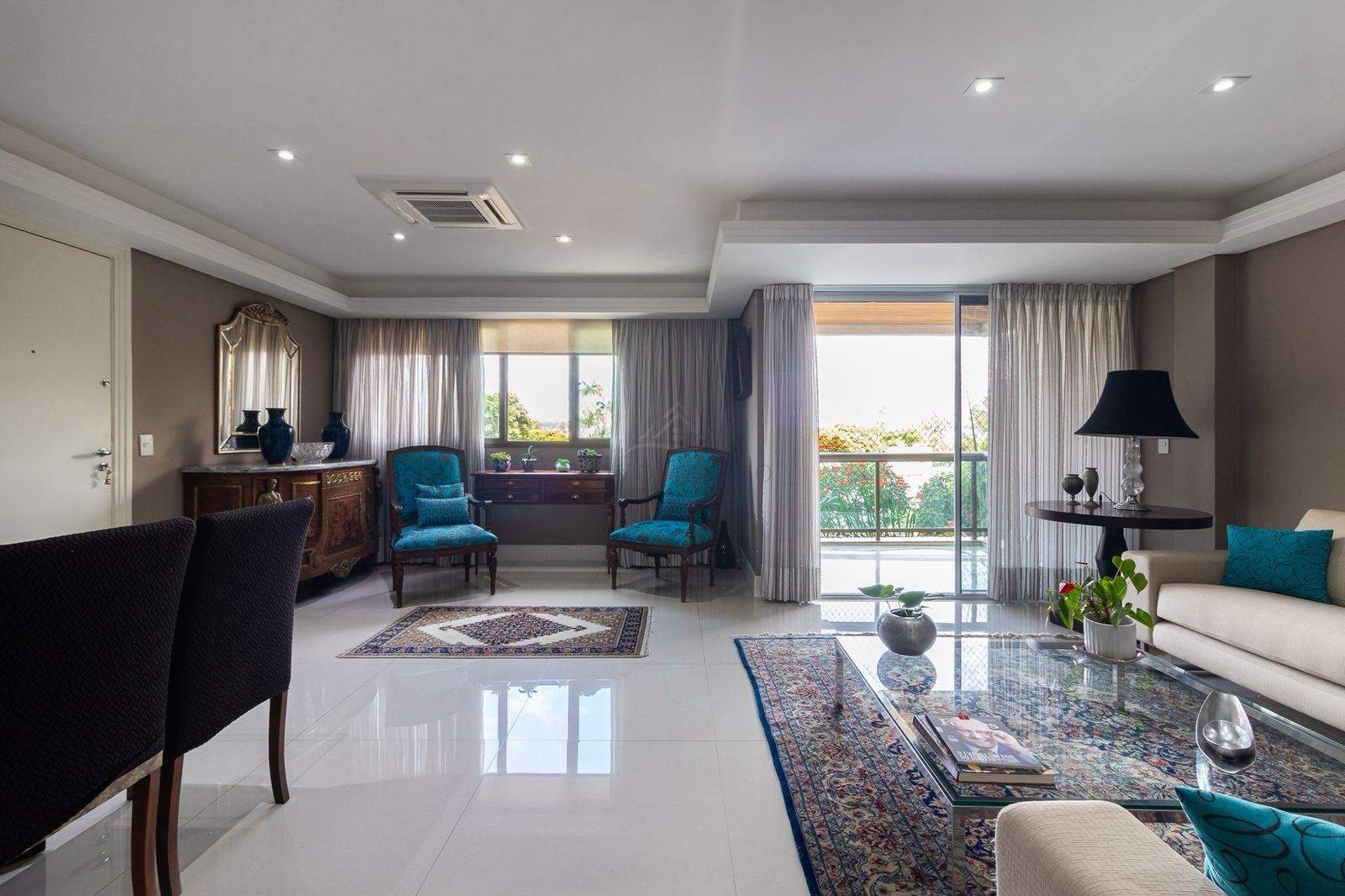 Apartamento, 3 quartos, 134 m² - Foto 2