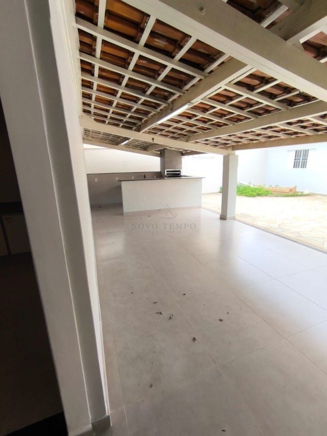 Casa à venda com 4 quartos, 174m² - Foto 25