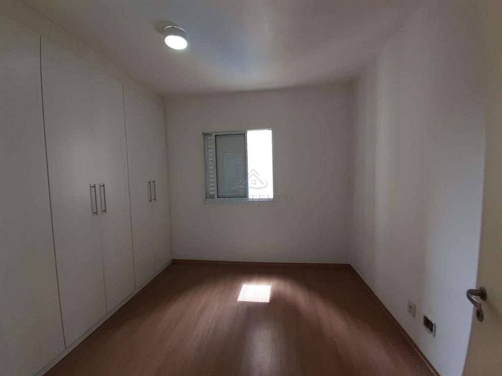 Apartamento para alugar com 3 quartos, 85m² - Foto 11