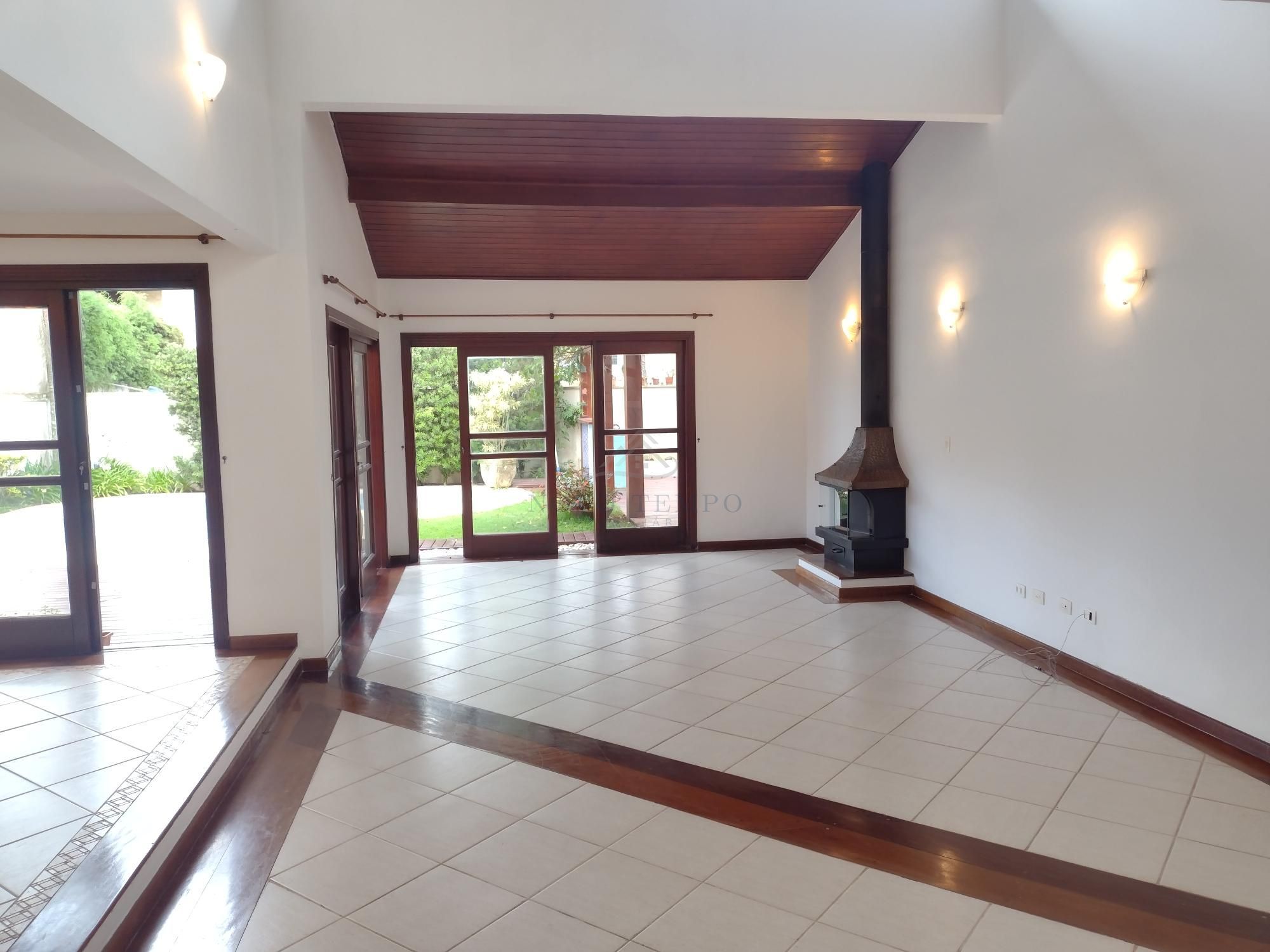 Casa, 3 quartos, 237 m² - Foto 2