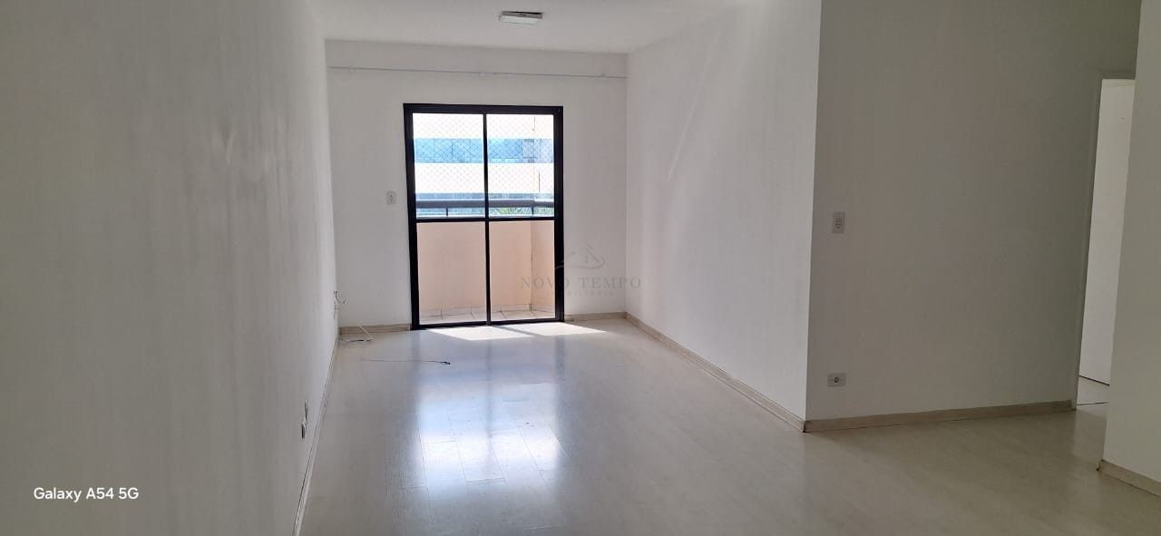 Apartamento para alugar com 3 quartos, 91m² - Foto 1