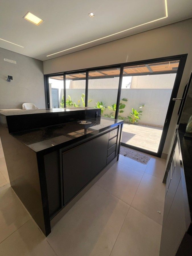 Casa, 3 quartos, 211 m² - Foto 4