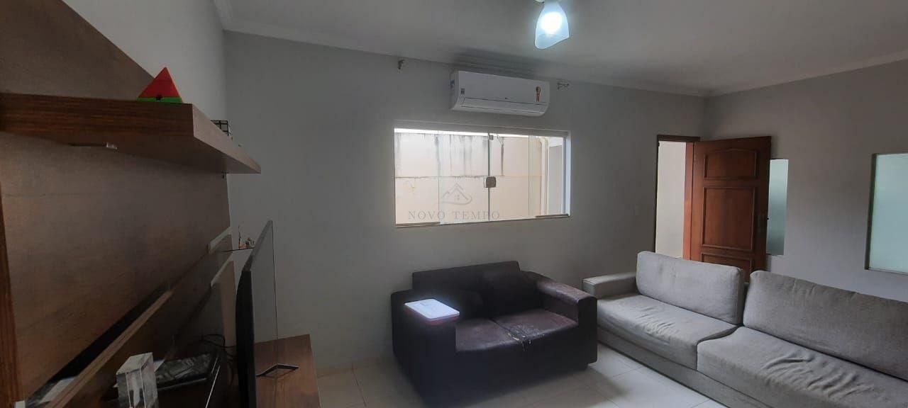 Casa, 3 quartos, 200 m² - Foto 1