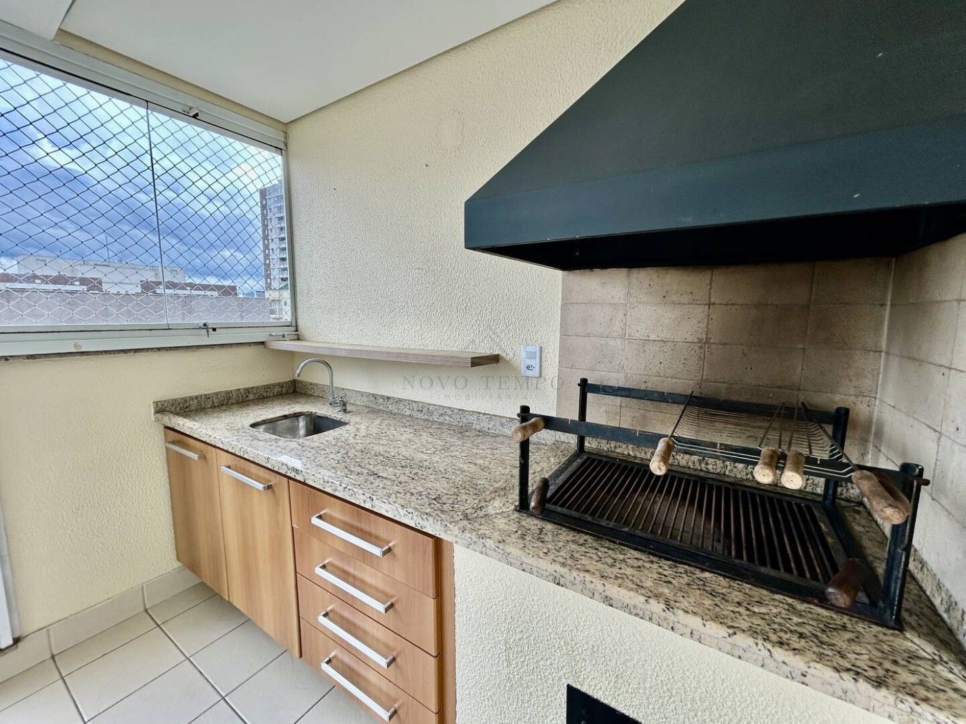 Apartamento para alugar com 3 quartos, 165m² - Foto 21