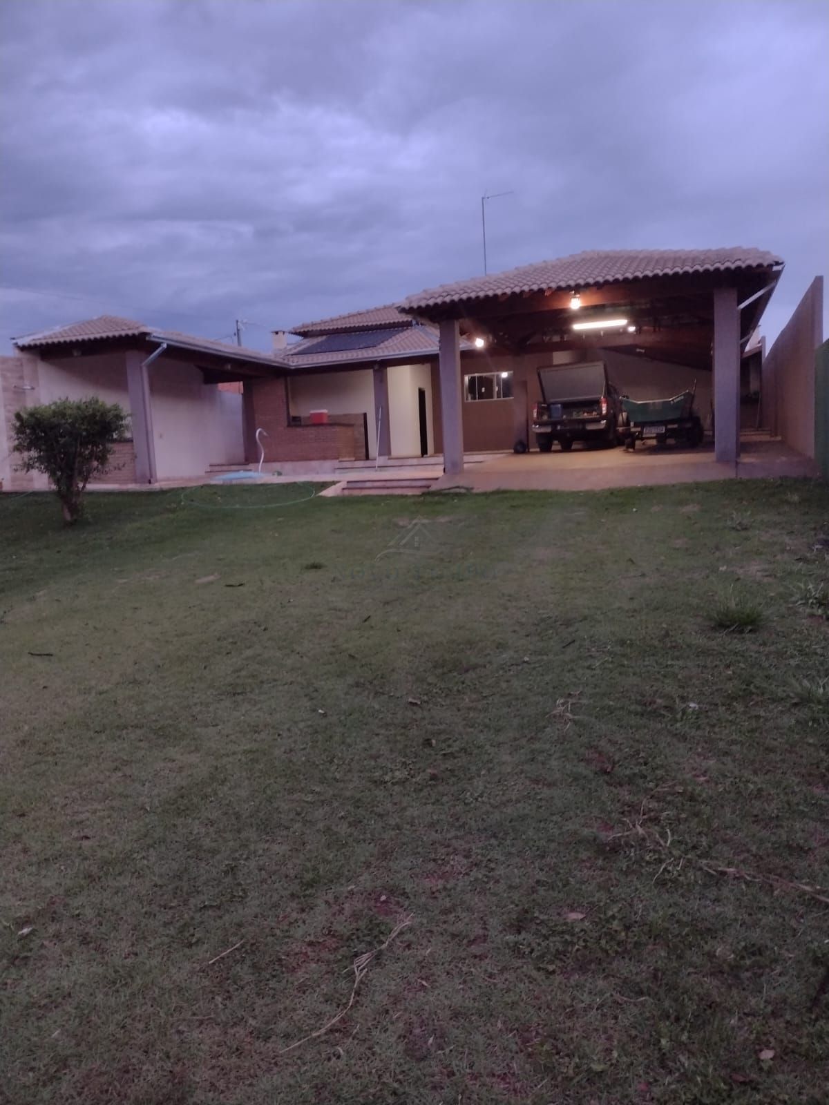 Chácara, 3 quartos, 600 m² - Foto 1