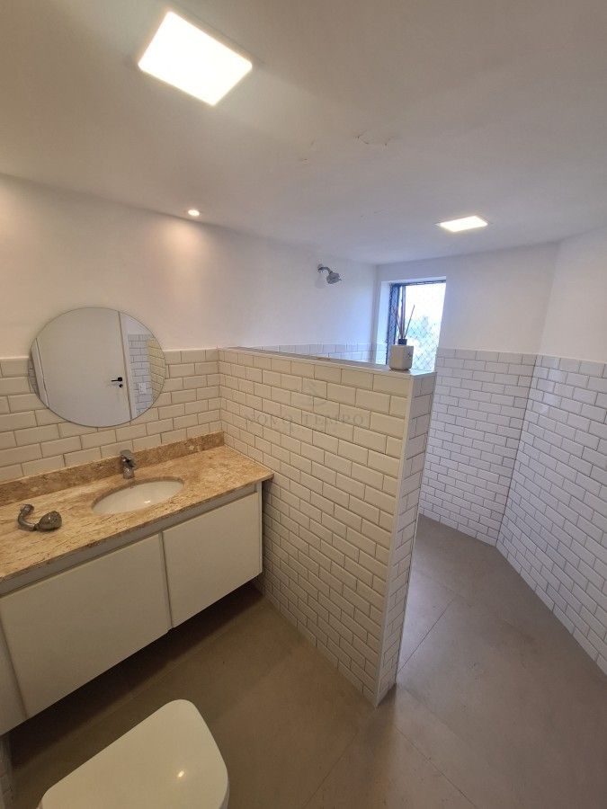 Apartamento para alugar com 2 quartos, 127m² - Foto 13