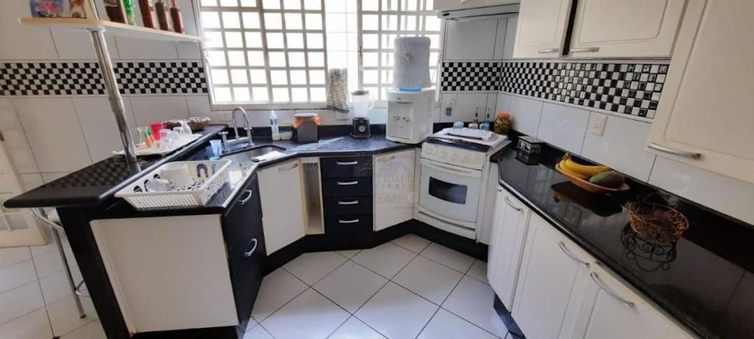 Casa, 3 quartos, 280 m² - Foto 8