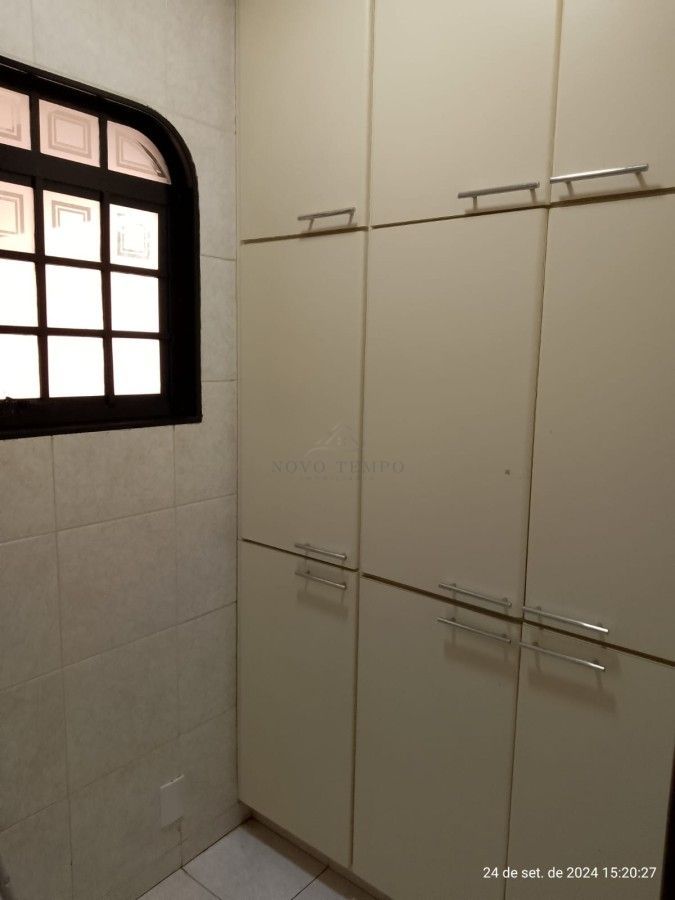 Casa, 3 quartos, 210 m² - Foto 8