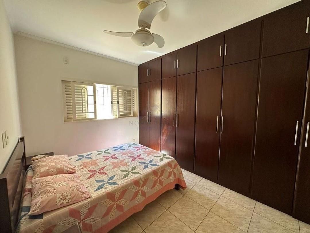 Casa, 3 quartos, 234 m² - Foto 7