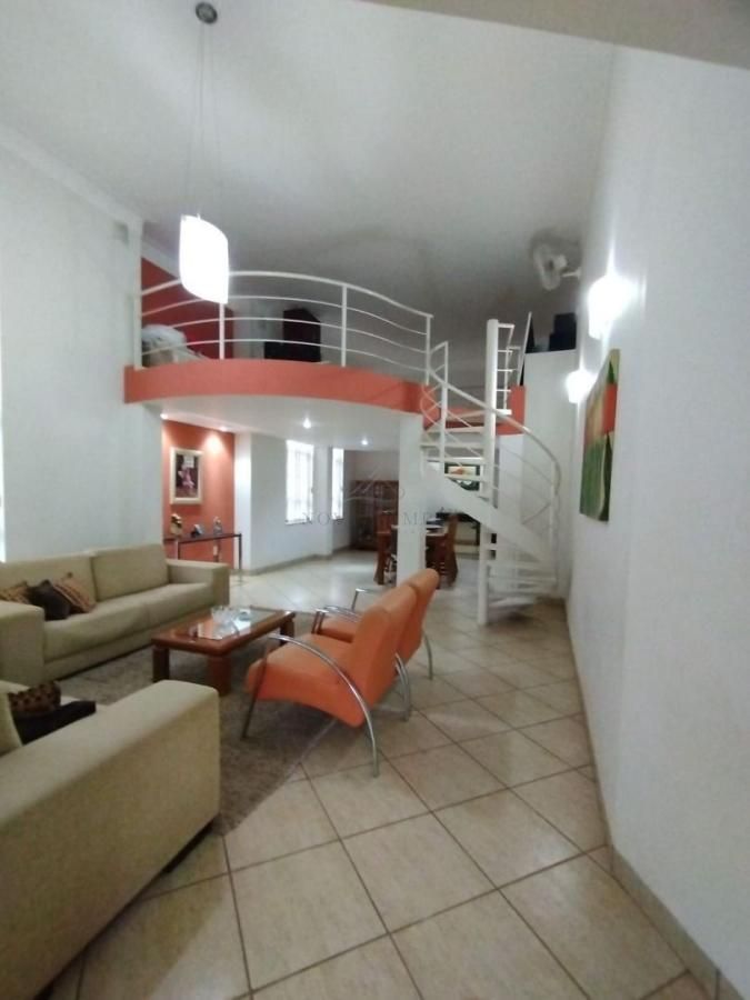 Casa, 3 quartos, 249 m² - Foto 2