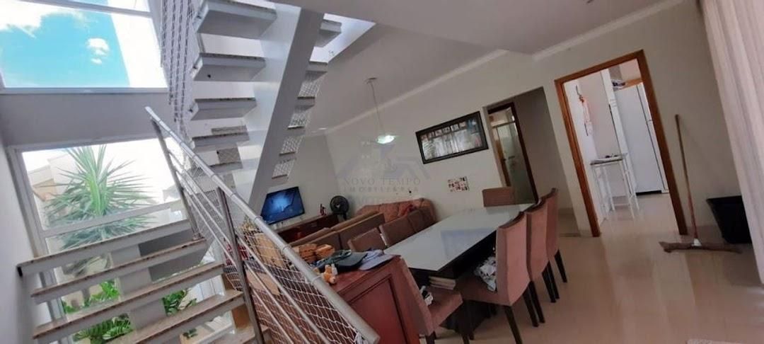 Sobrado, 3 quartos, 199 m² - Foto 3