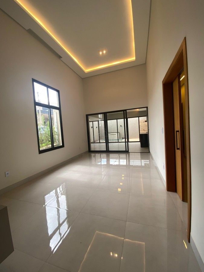 Casa, 3 quartos, 165 m² - Foto 1