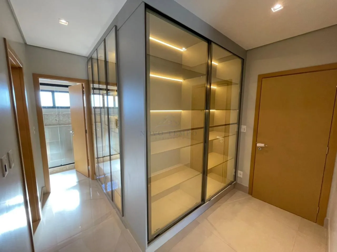 Apartamento, 4 quartos, 257 m² - Foto 11