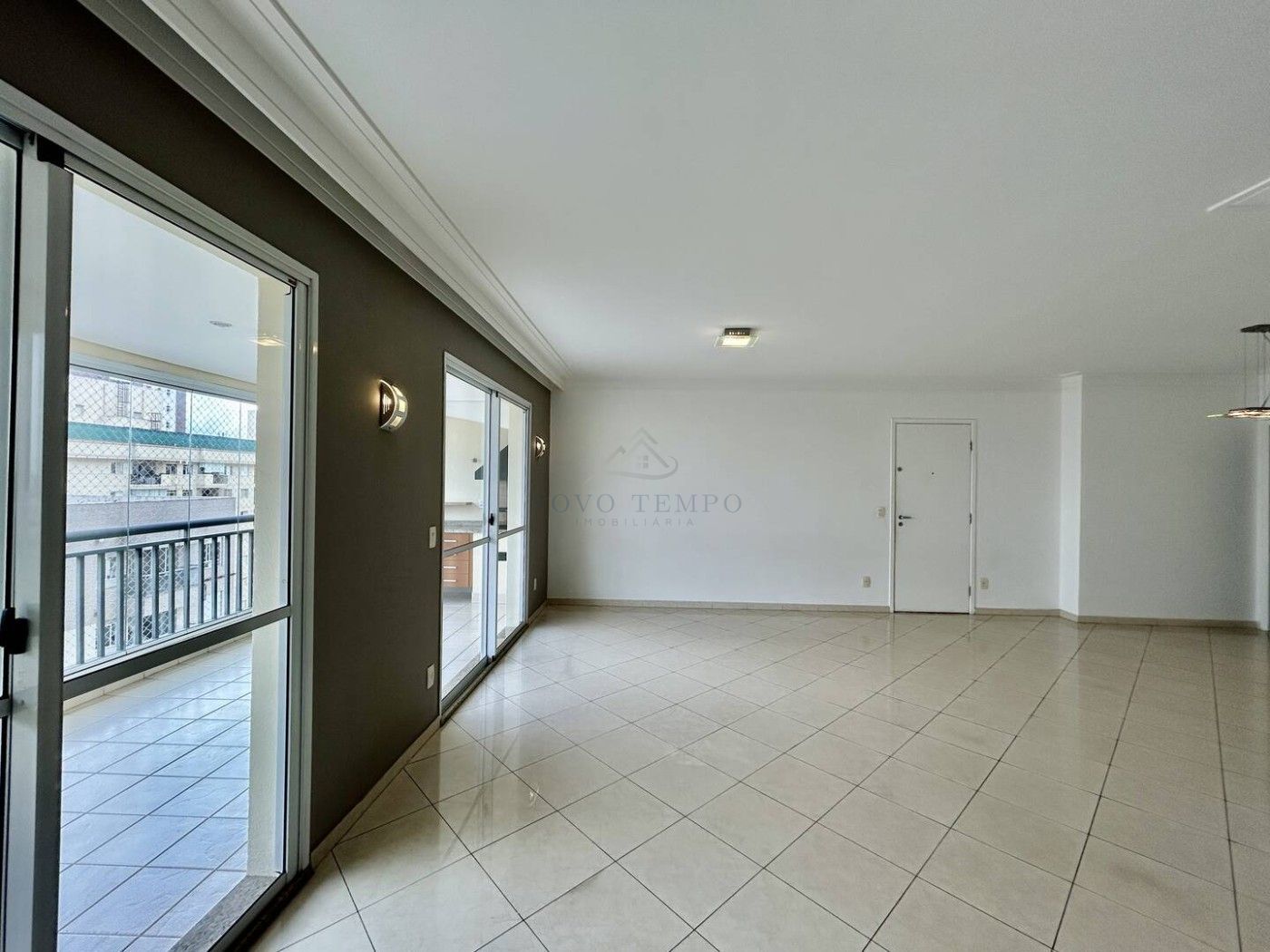 Apartamento para alugar com 3 quartos, 165m² - Foto 9