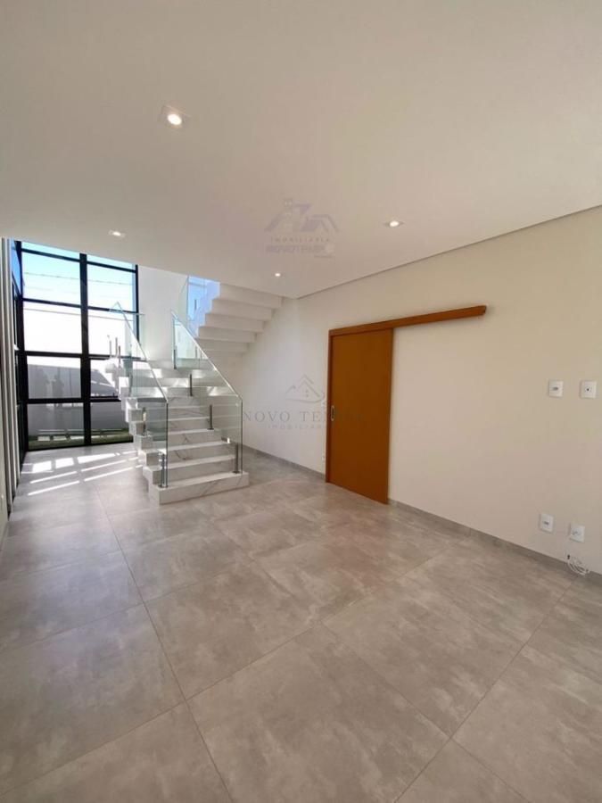 Sobrado, 3 quartos, 208 m² - Foto 2