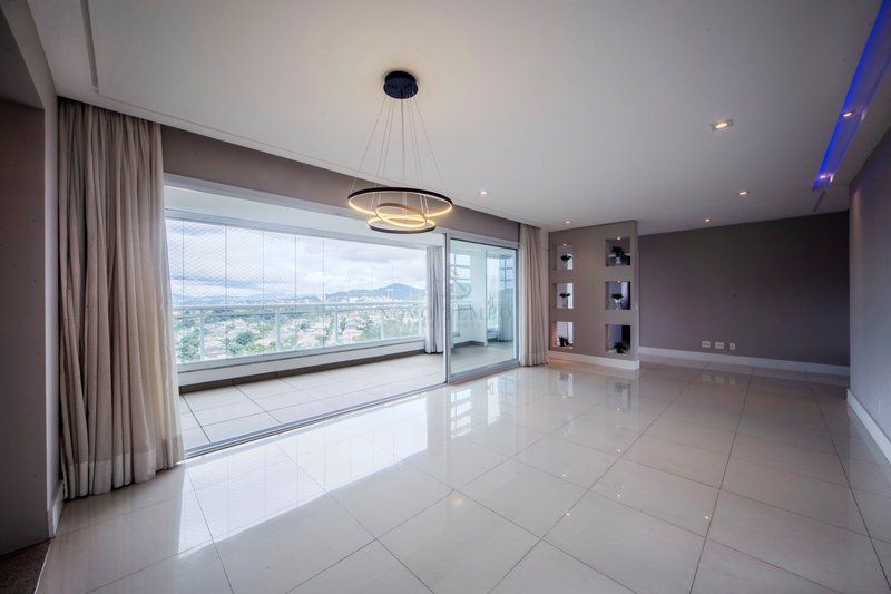 Apartamento, 4 quartos, 200 m² - Foto 1