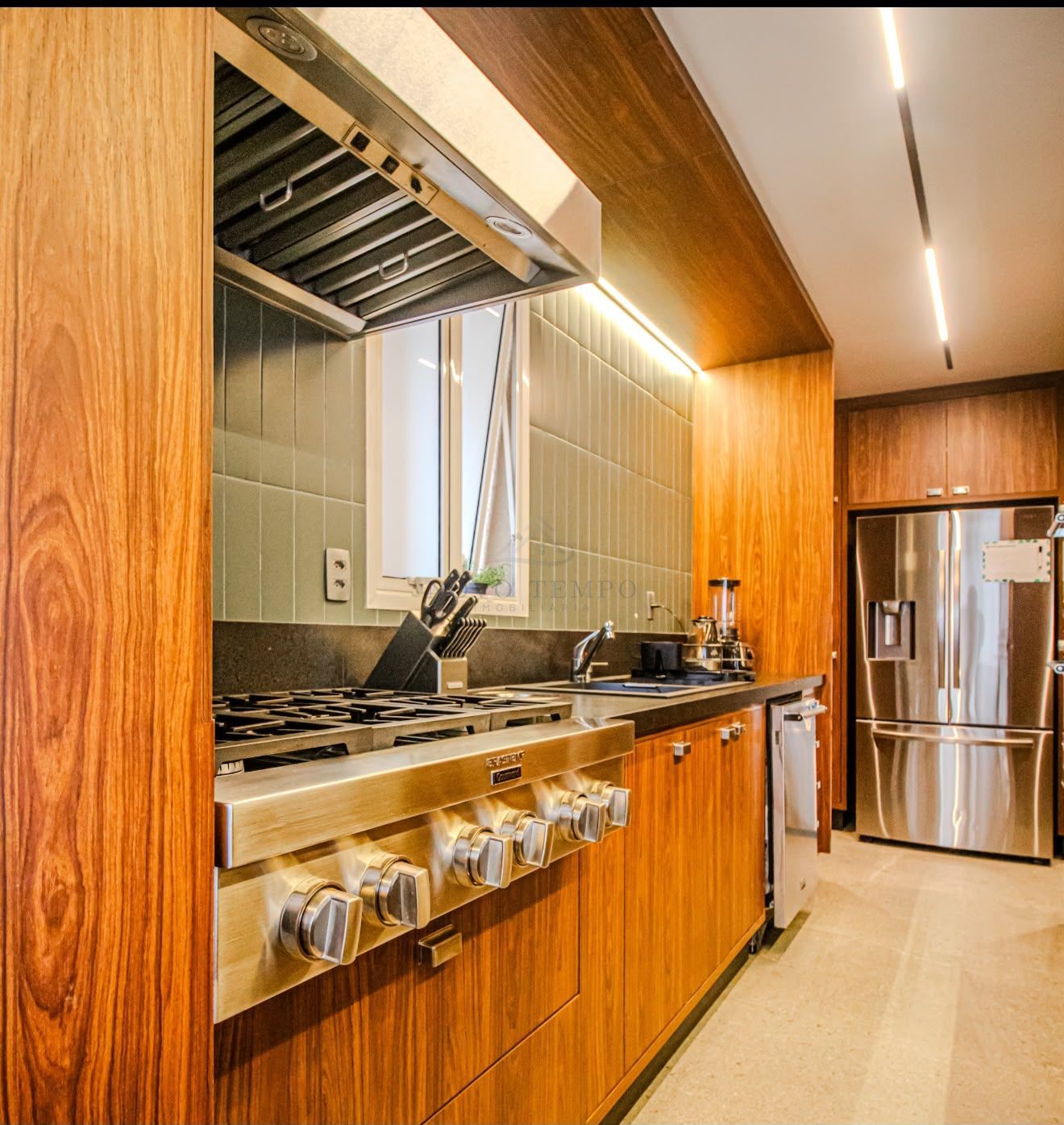 Apartamento, 3 quartos, 140 m² - Foto 1