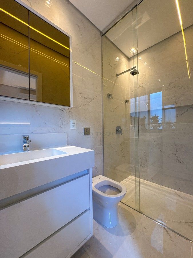 Casa, 4 quartos, 260 m² - Foto 23