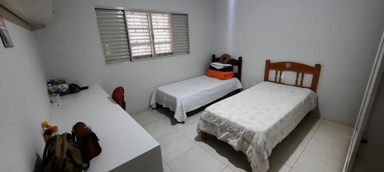 Casa, 3 quartos, 200 m² - Foto 11