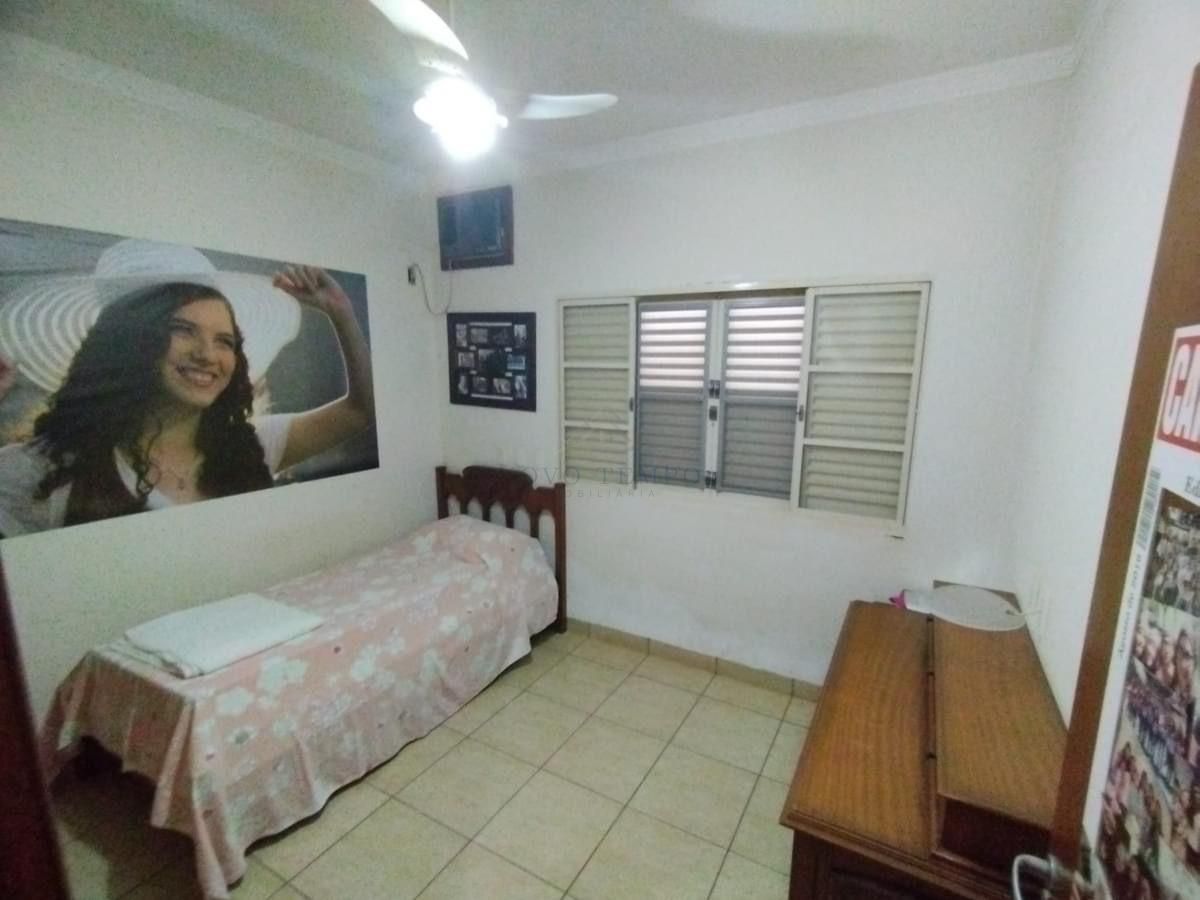 Casa, 3 quartos, 249 m² - Foto 15