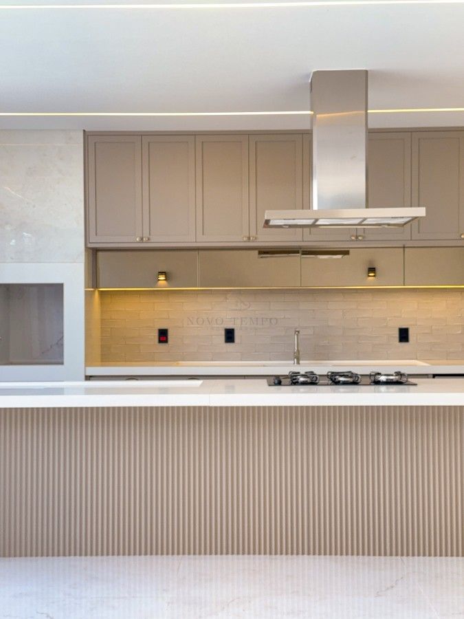 Casa, 4 quartos, 260 m² - Foto 4