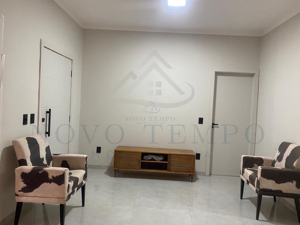 Casa, 3 quartos, 196 m² - Foto 1