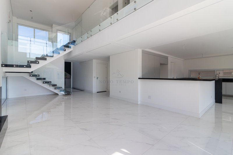 Casa, 4 quartos, 325 m² - Foto 2