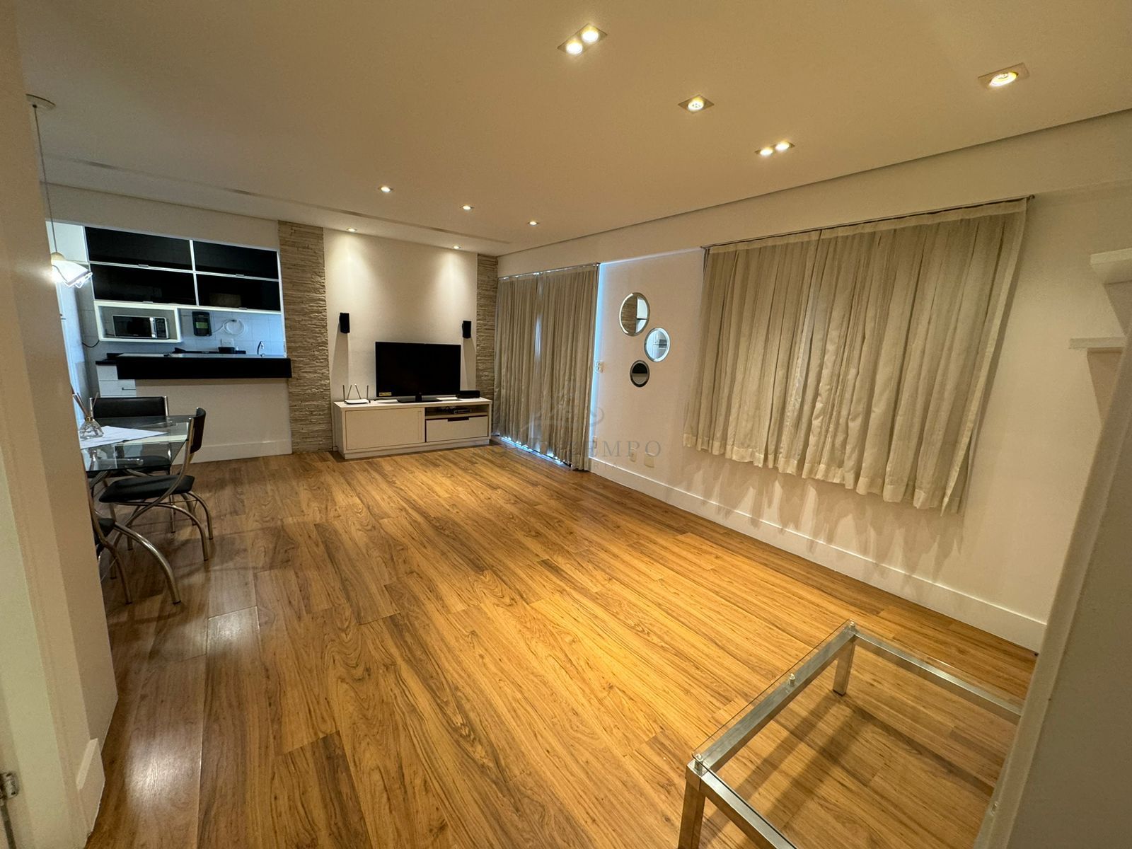 Apartamento, 1 quarto, 62 m² - Foto 2