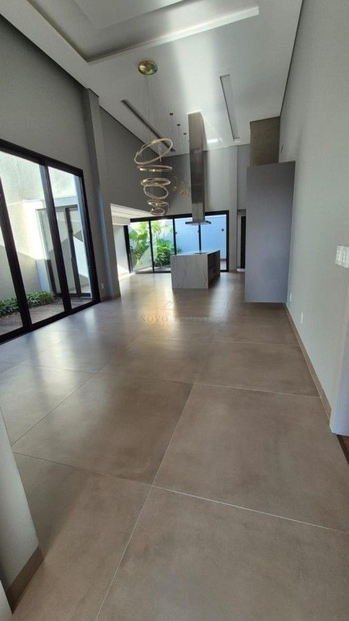 Casa, 3 quartos, 175 m² - Foto 1