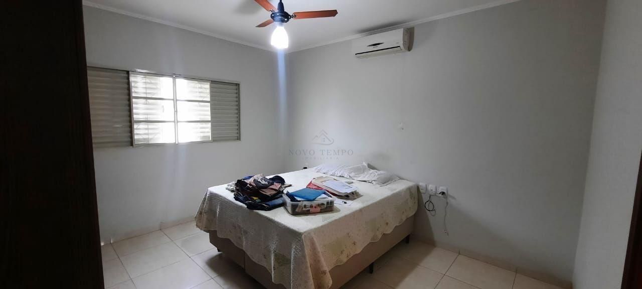 Casa, 3 quartos, 200 m² - Foto 9