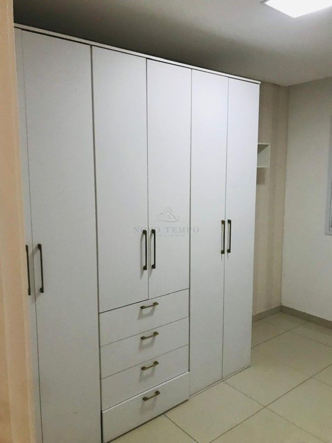 Apartamento para alugar com 2 quartos, 72m² - Foto 8