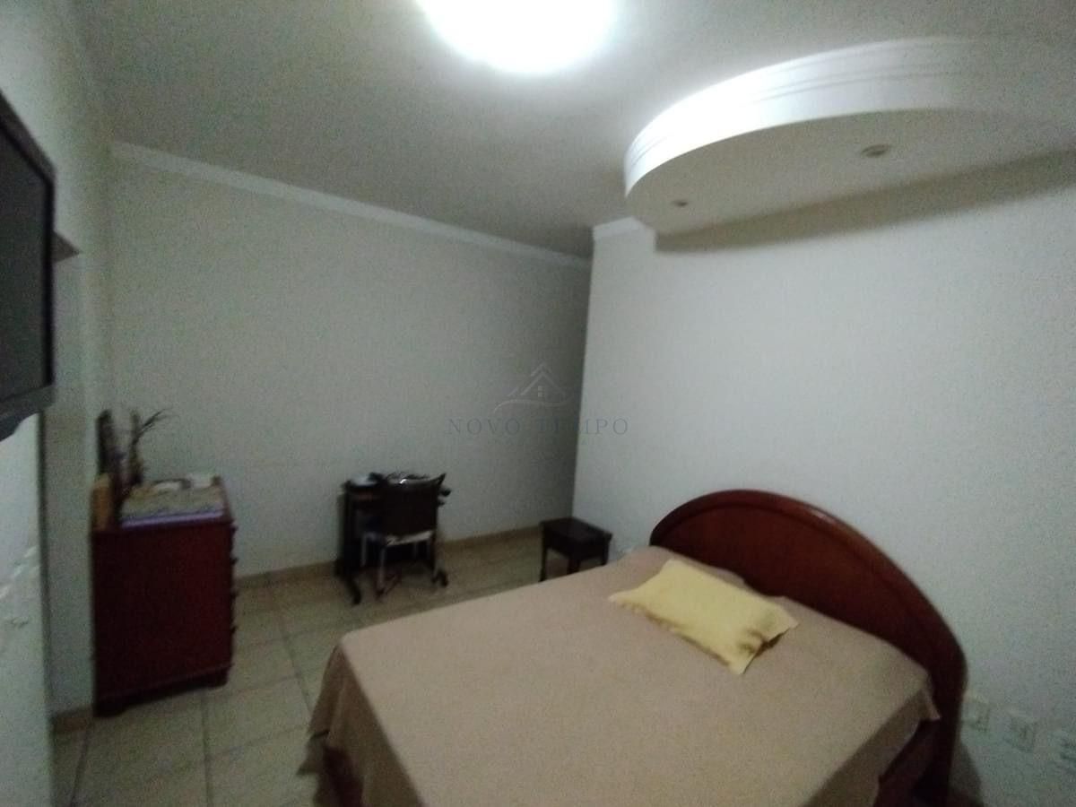 Casa, 3 quartos, 249 m² - Foto 8