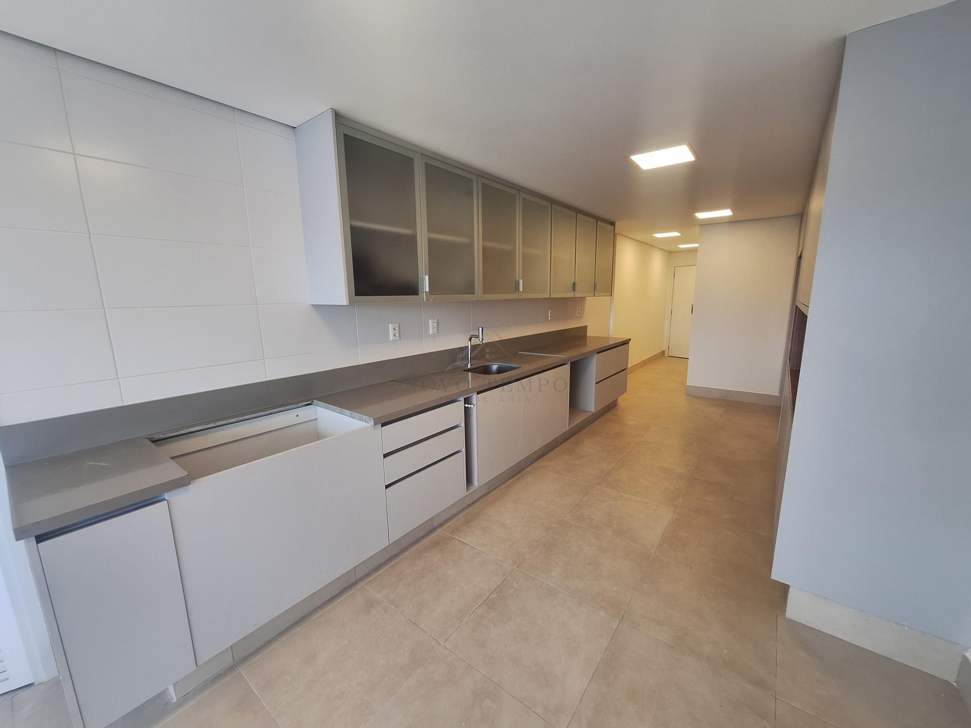 Apartamento, 3 quartos, 388 m² - Foto 4