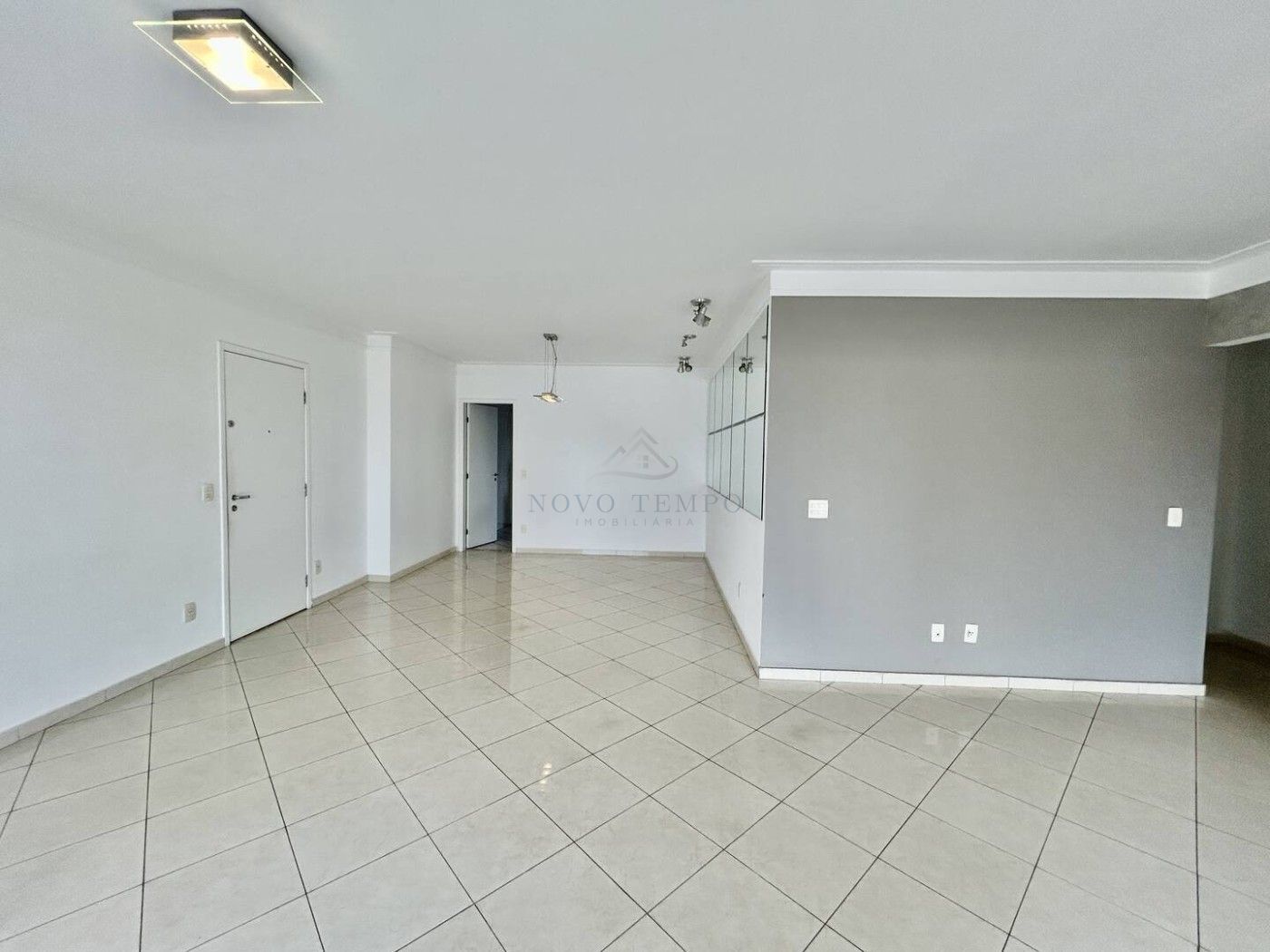 Apartamento para alugar com 3 quartos, 165m² - Foto 3
