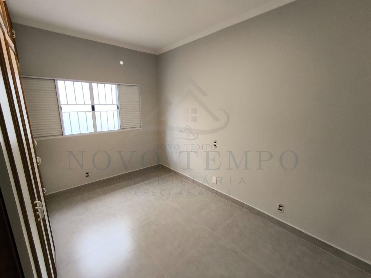 Casa à venda com 4 quartos, 174m² - Foto 11