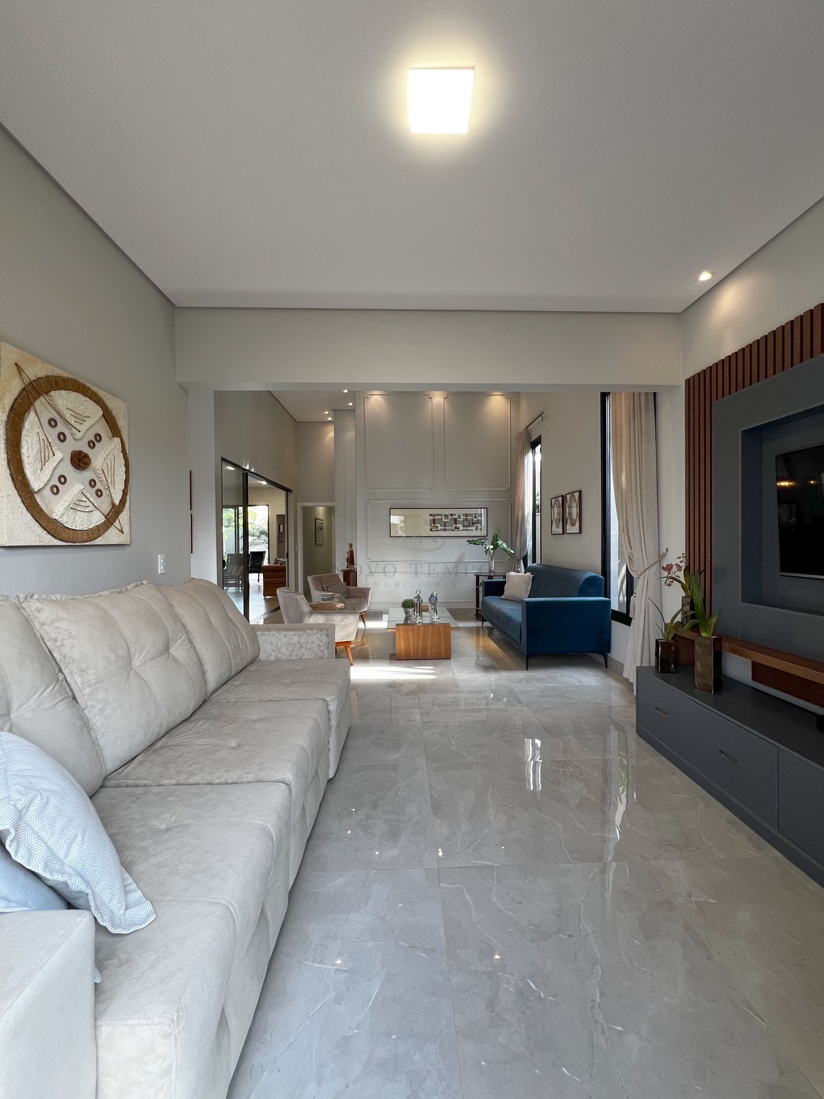 Casa, 3 quartos, 224 m² - Foto 1