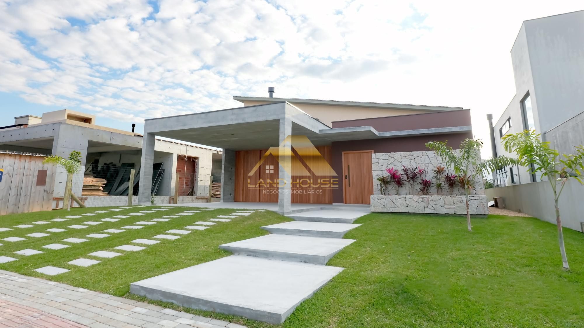 Casa à venda  no Palhocinha - Garopaba, SC. Imóveis